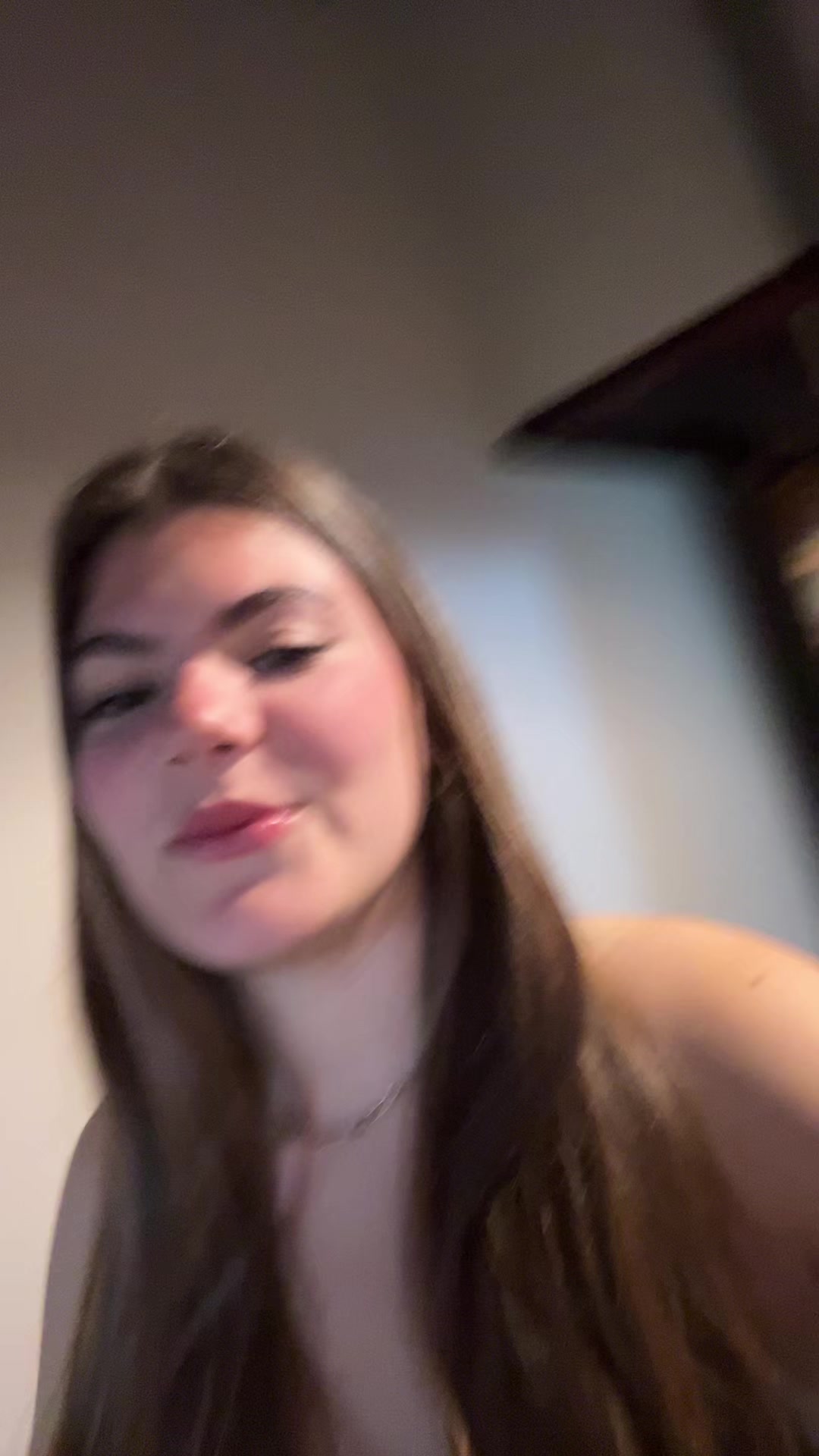 @claudia