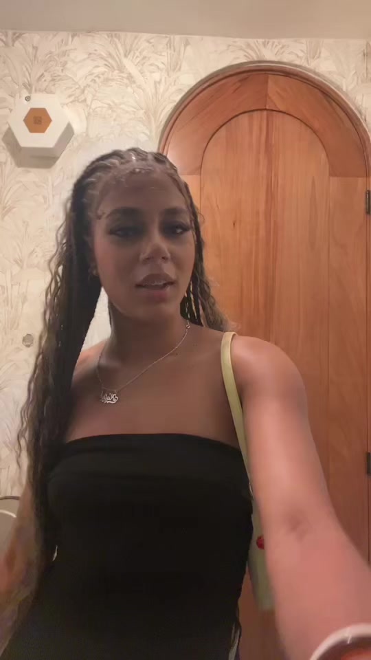 @katiellealonzo0