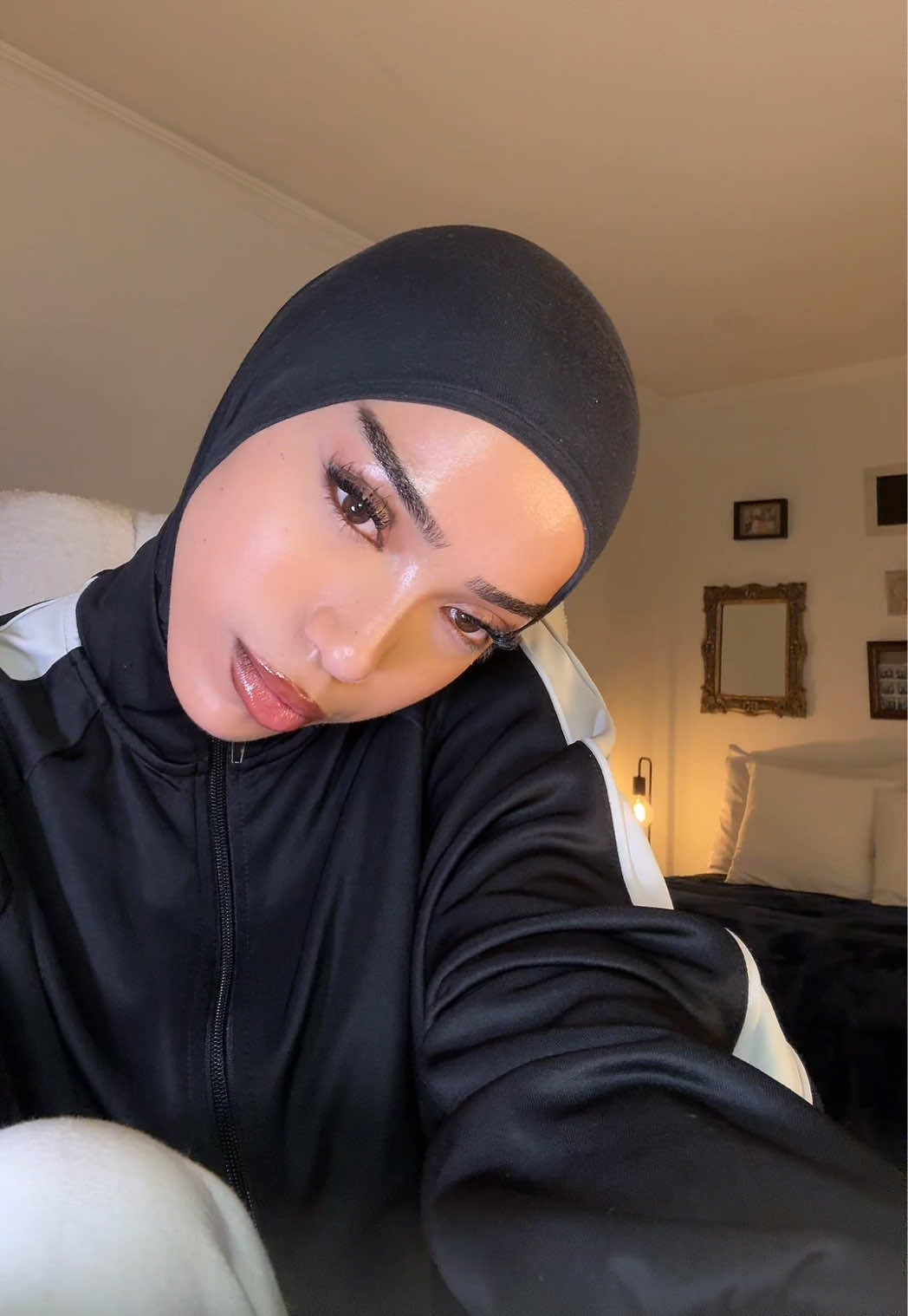 @لارا
