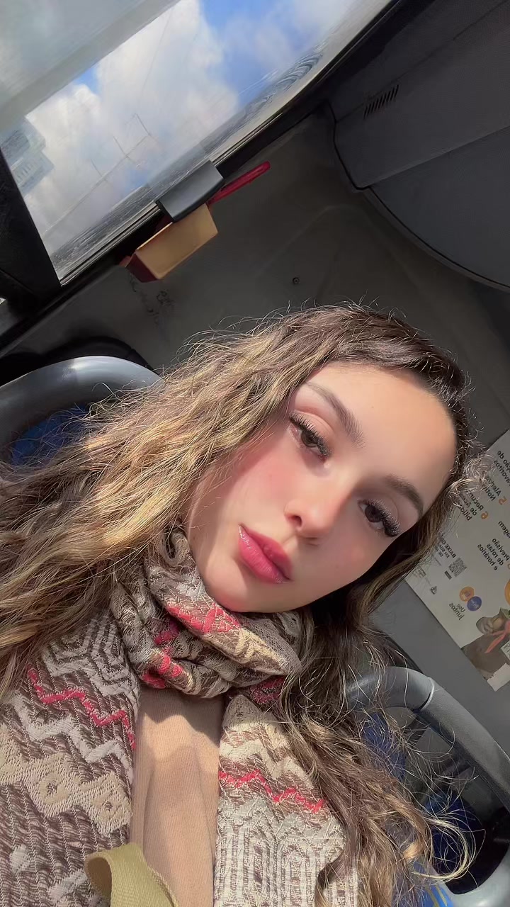 @laura_zimpek
