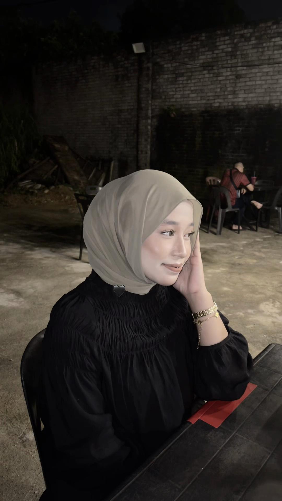@𝓮𝔂𝓵𝓪 𝜗𝜚 .˚