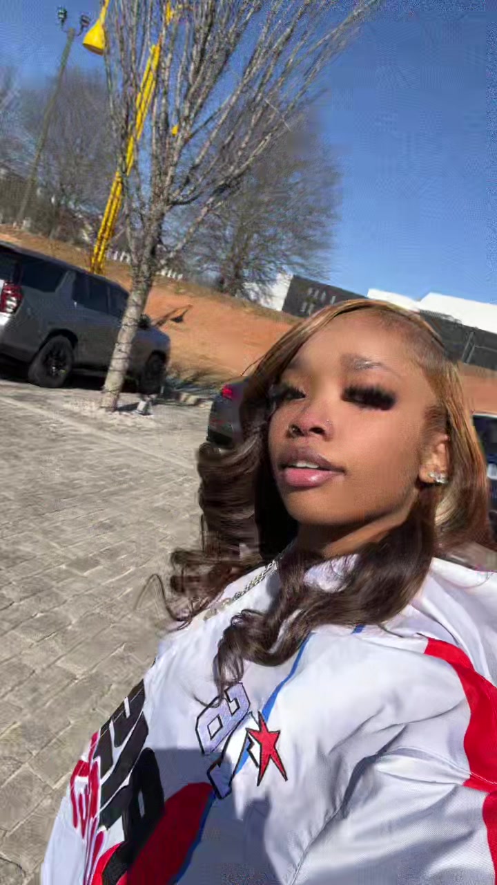 @Ms.Cherry💋