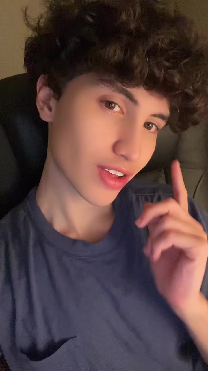 @Felipe Castro