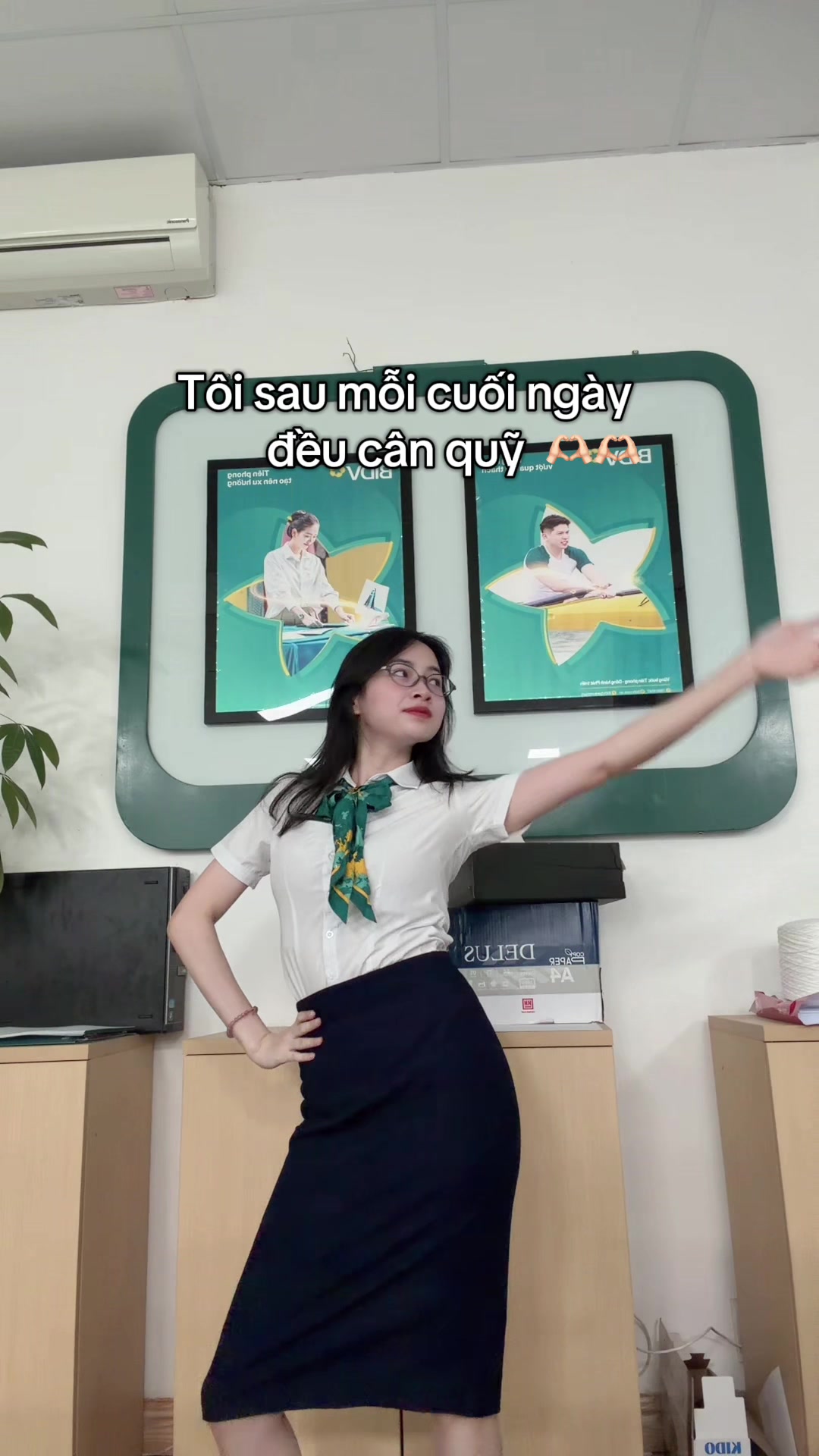 @Làm gì giờ này chưa về?