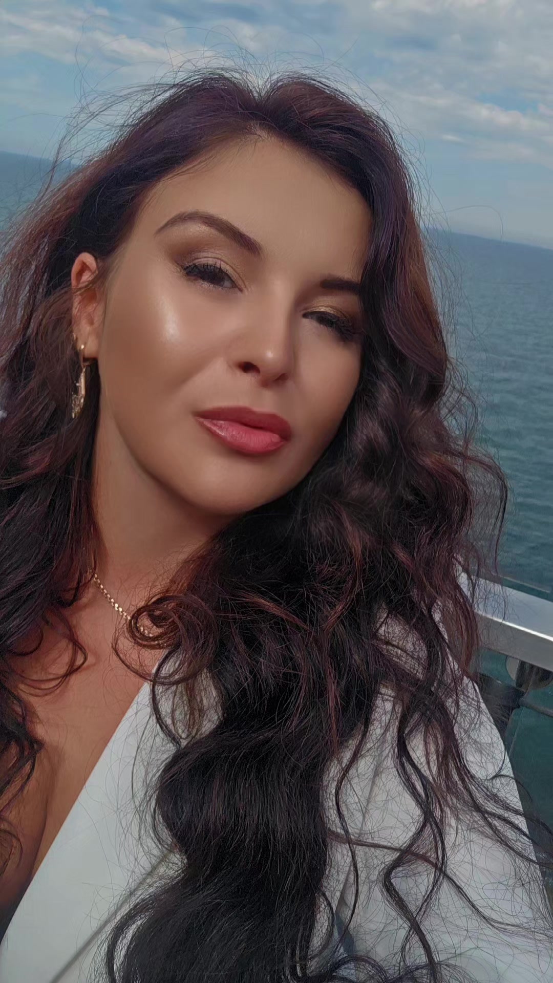 @L. Hodakovskaya ( Szelén)