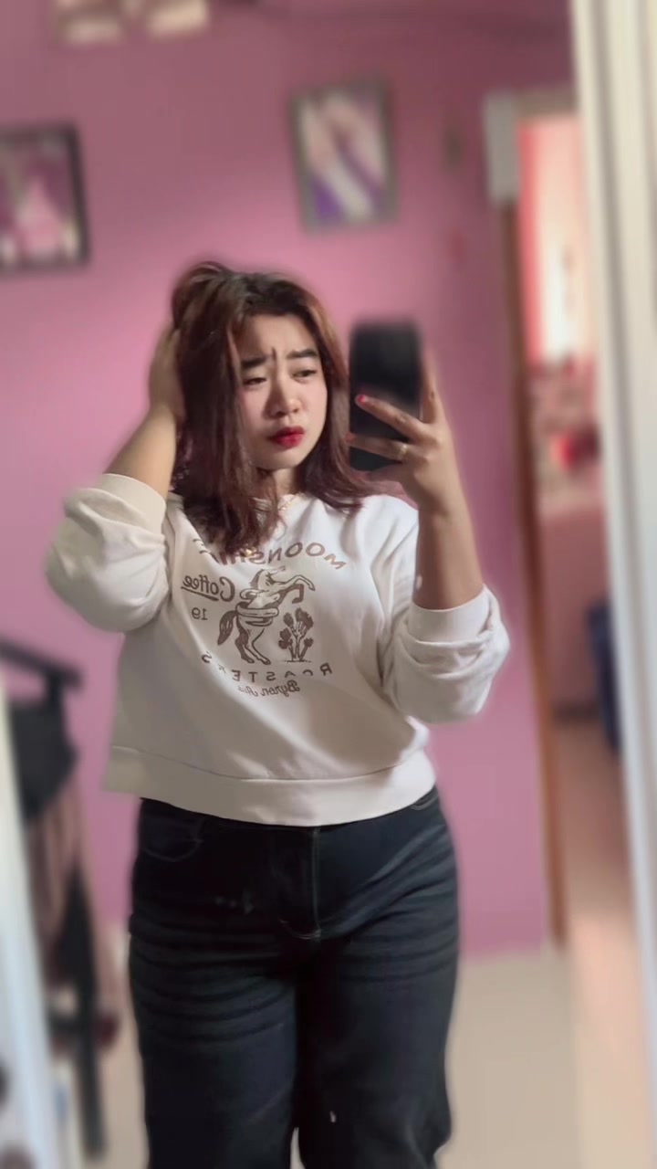 @eliyana 💜💋