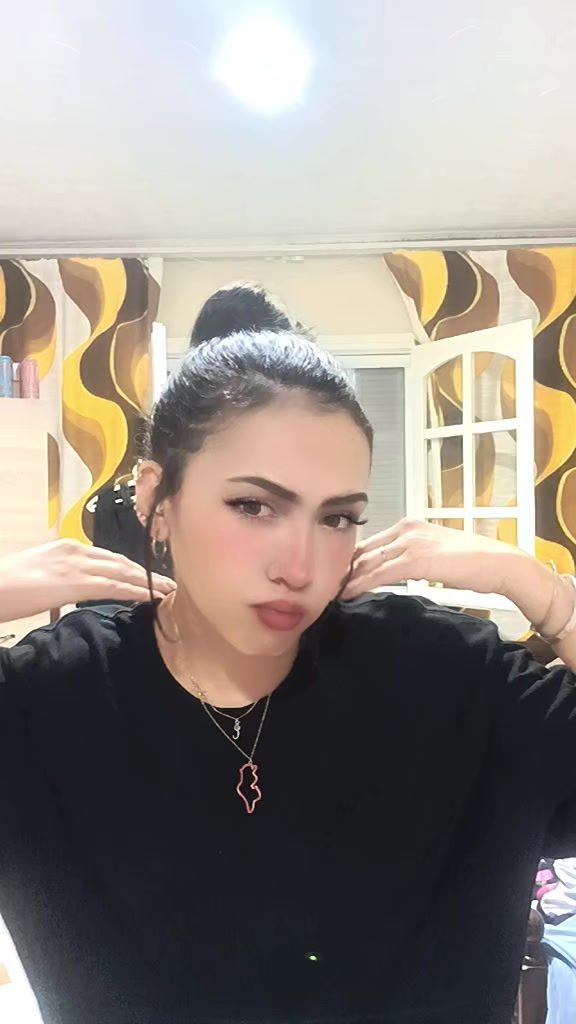 @๐ด๐๐๐๐ฅ๐