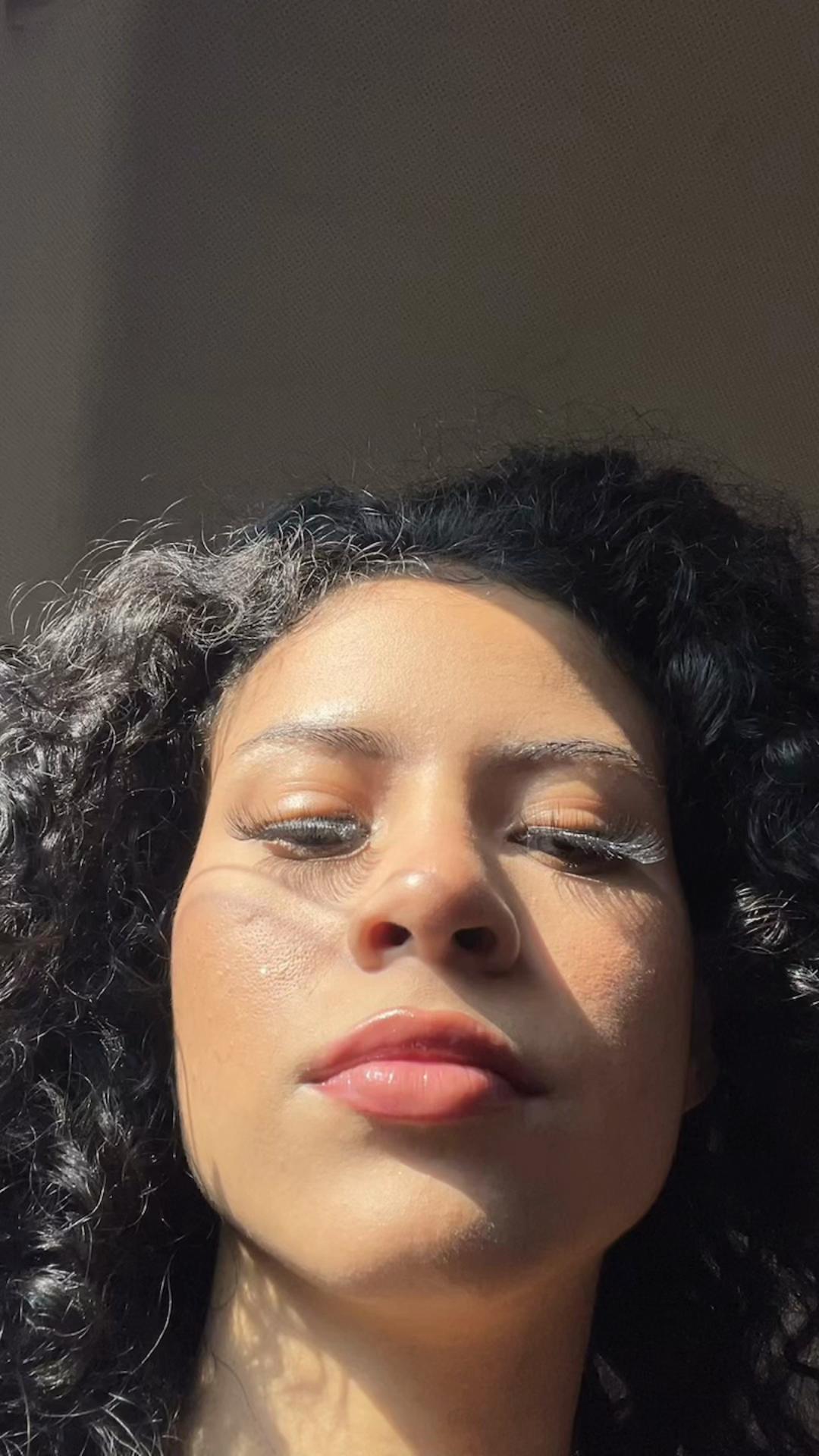 @𝐿𝒾𝓈𝒷𝑒𝓉𝒽 𝒵𝒶𝓂𝑜𝓇𝒶