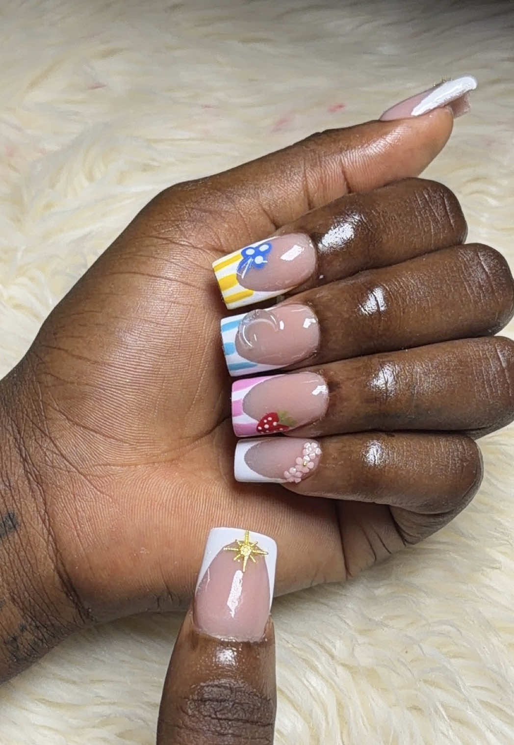 @LASH/NAIL TECH IN ISHERI,IDIMU