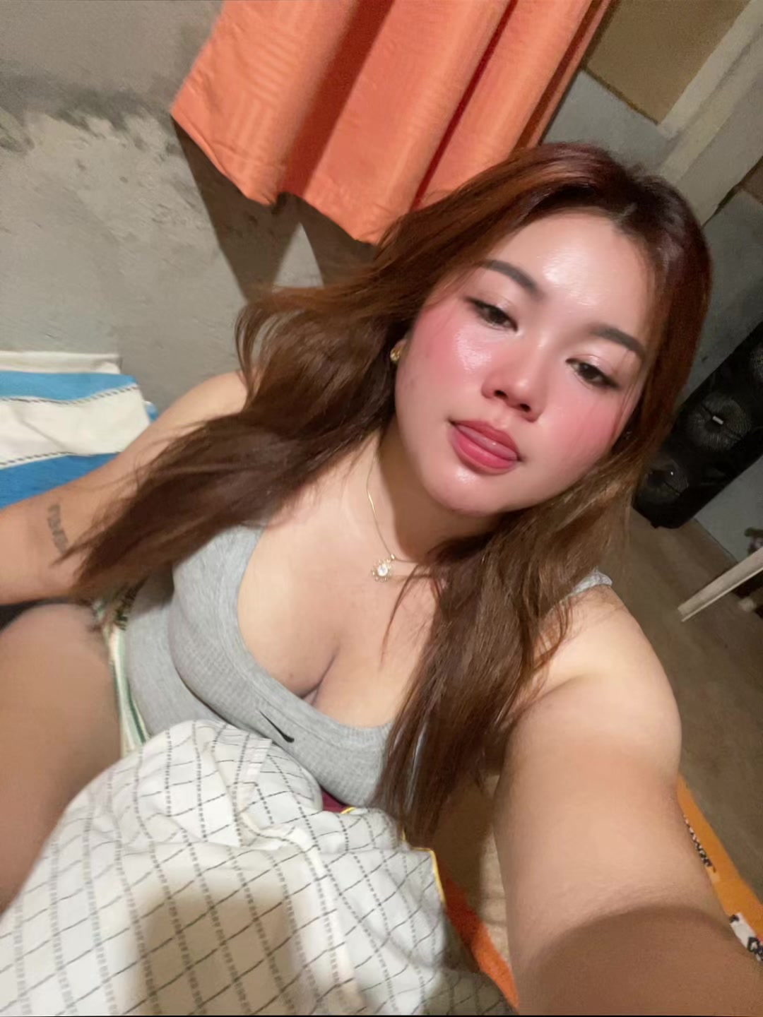 @Rona Sayson 🧡
