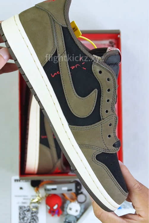 @Sneakerfactory
