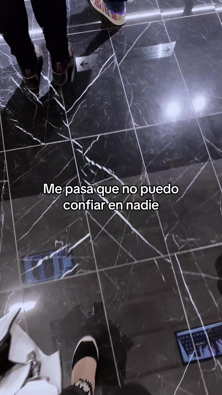 @ᥫ᭡。N̪a̪i̪r̪e̪t̪