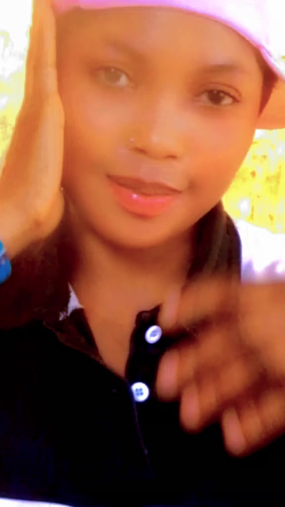 @Laby B