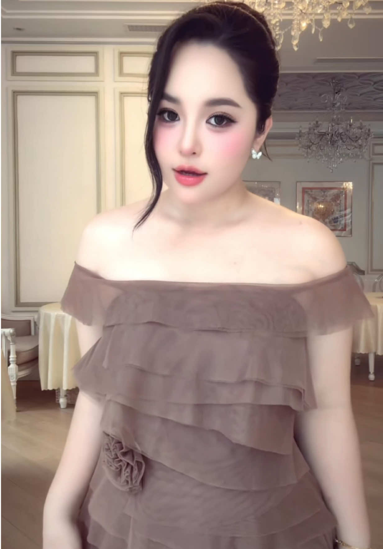 @Lê Thị Khánh Linh