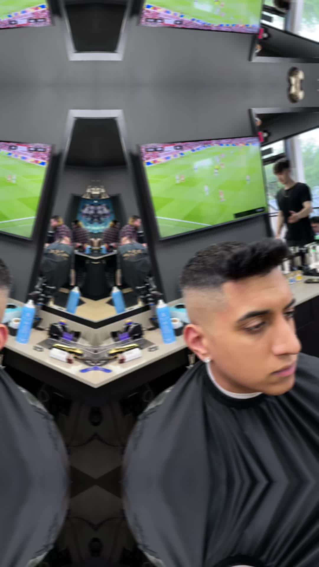 @FreeHandDarren 💈