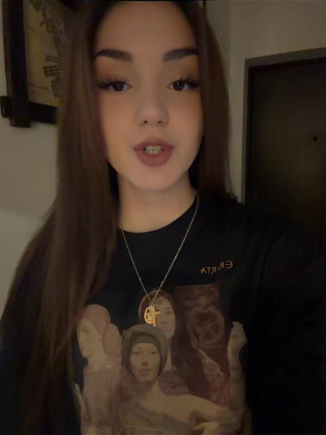 @Ева