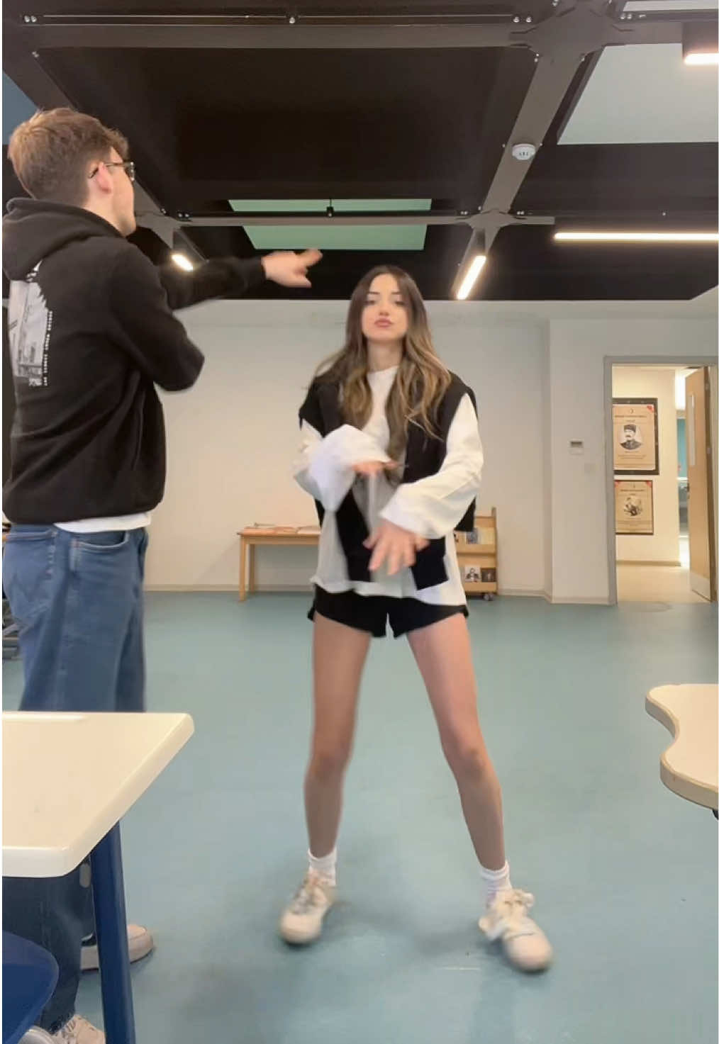 @sacmalıyosunbegum