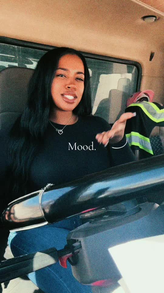 @SELENA 🖤