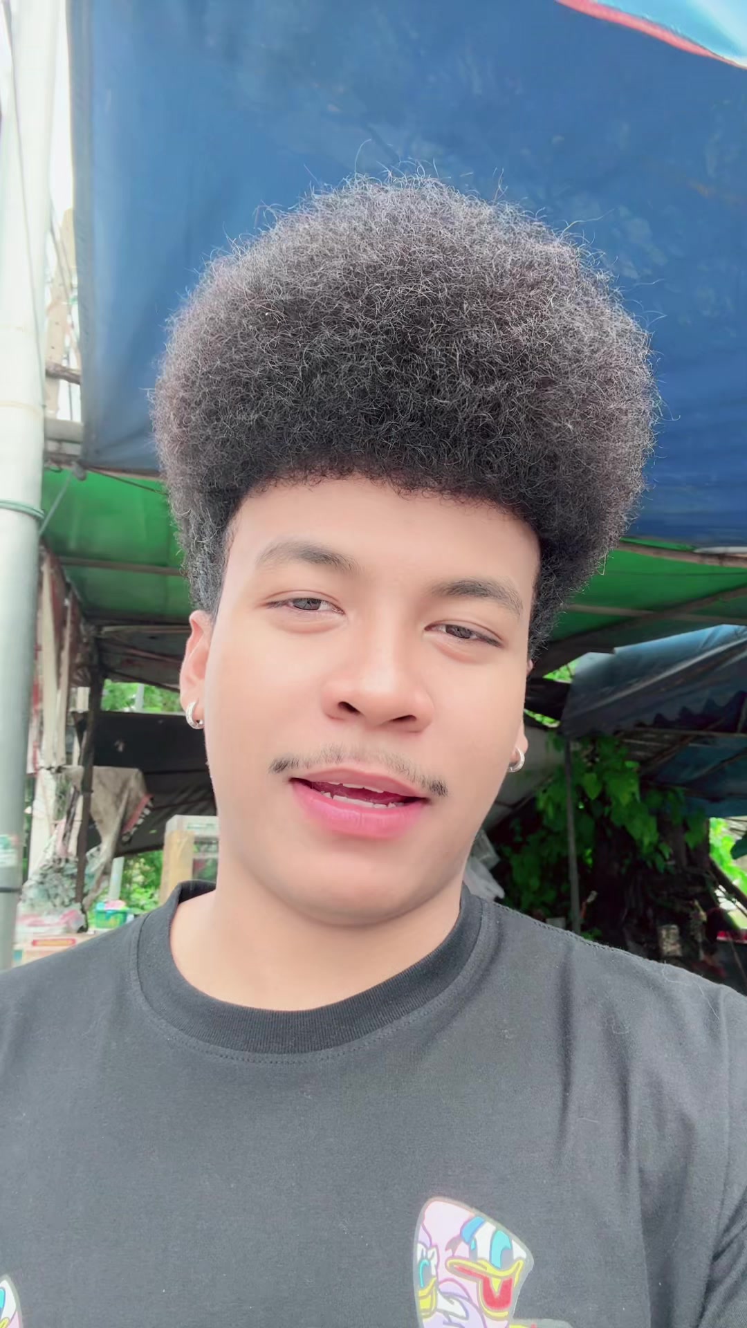 @โชค โชคมงคล. "