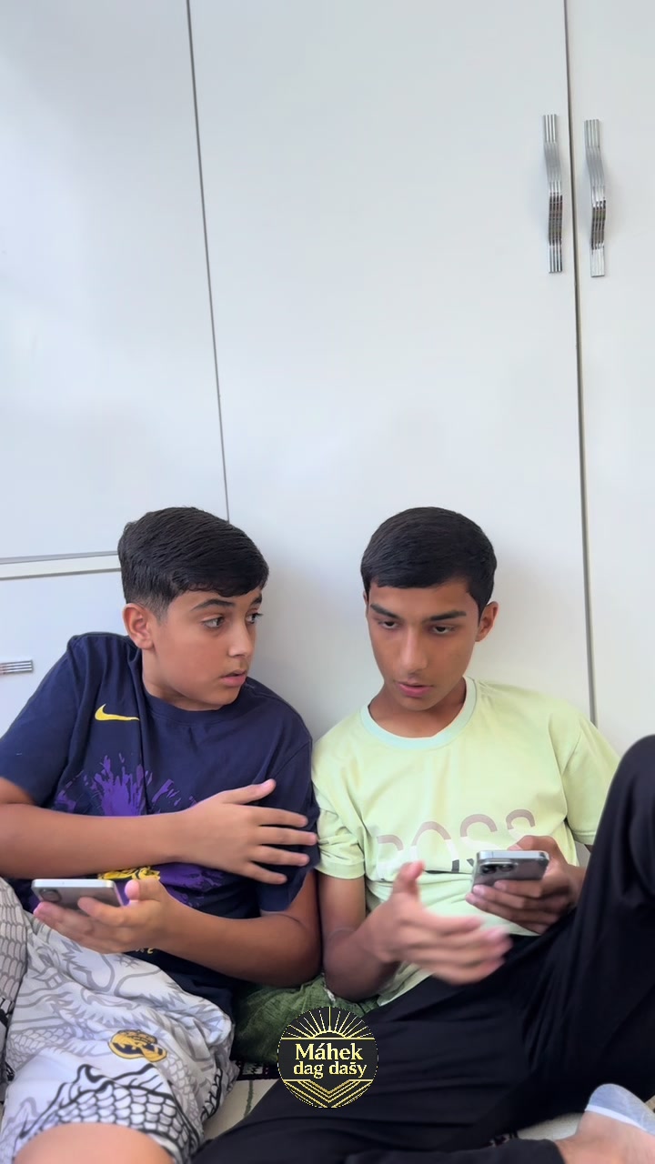 @𝐀𝐥𝐢𝐬𝐱𝐤𝐚_𝐕𝐢𝐧𝐞𝐬