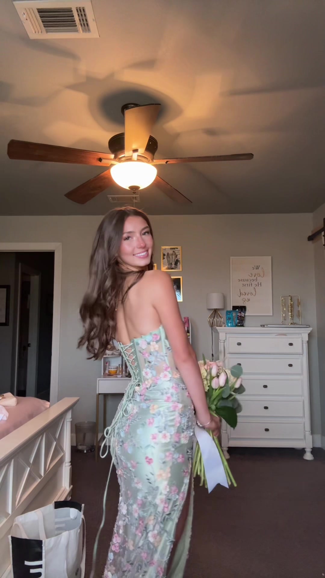 @chloe