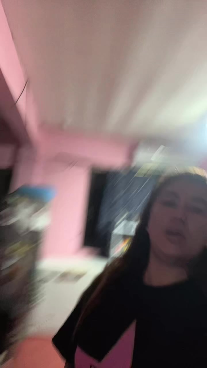 @Jeannni