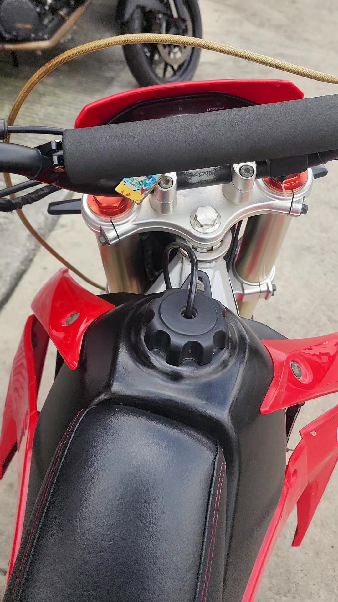 @biker_technology