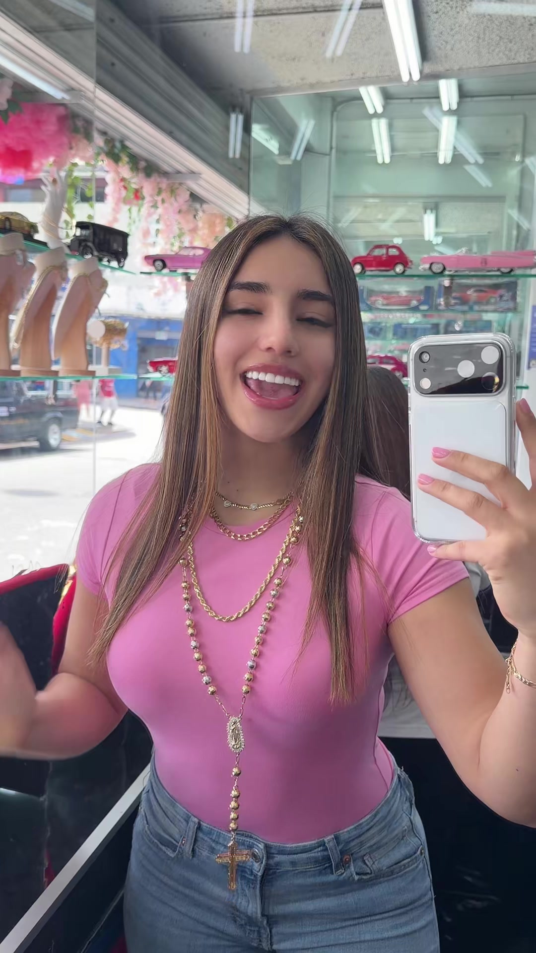 @joyerialacueva1970