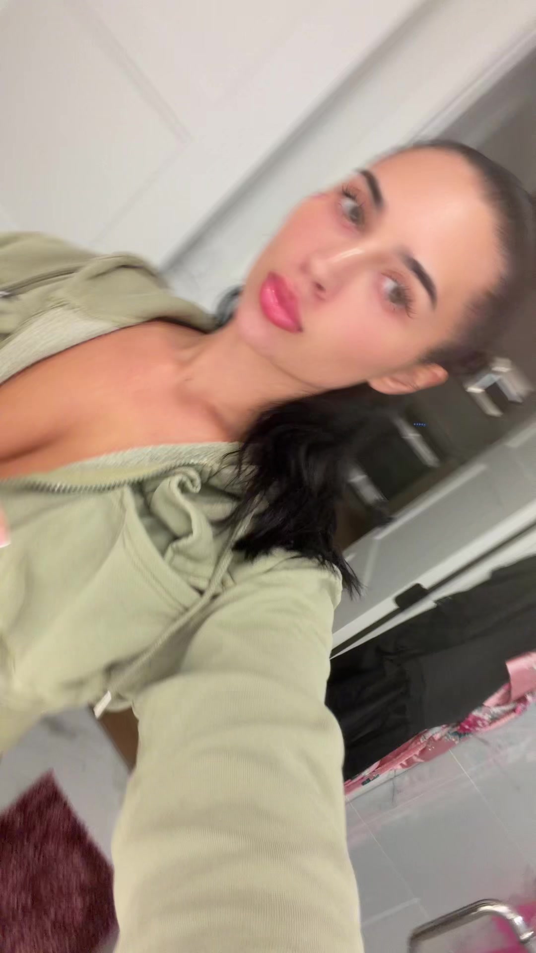 @brookelapolt