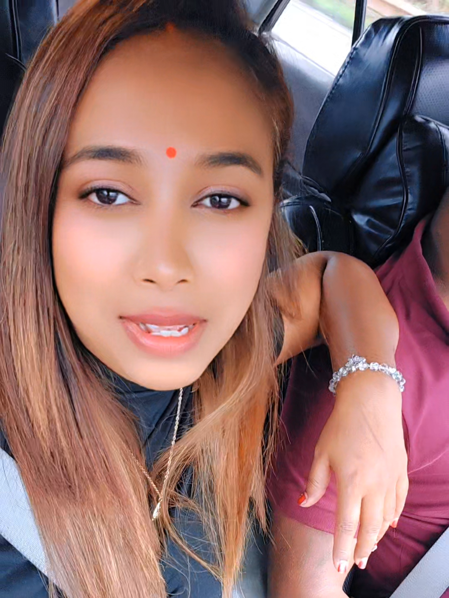 @Divyashna💞🌹⚘