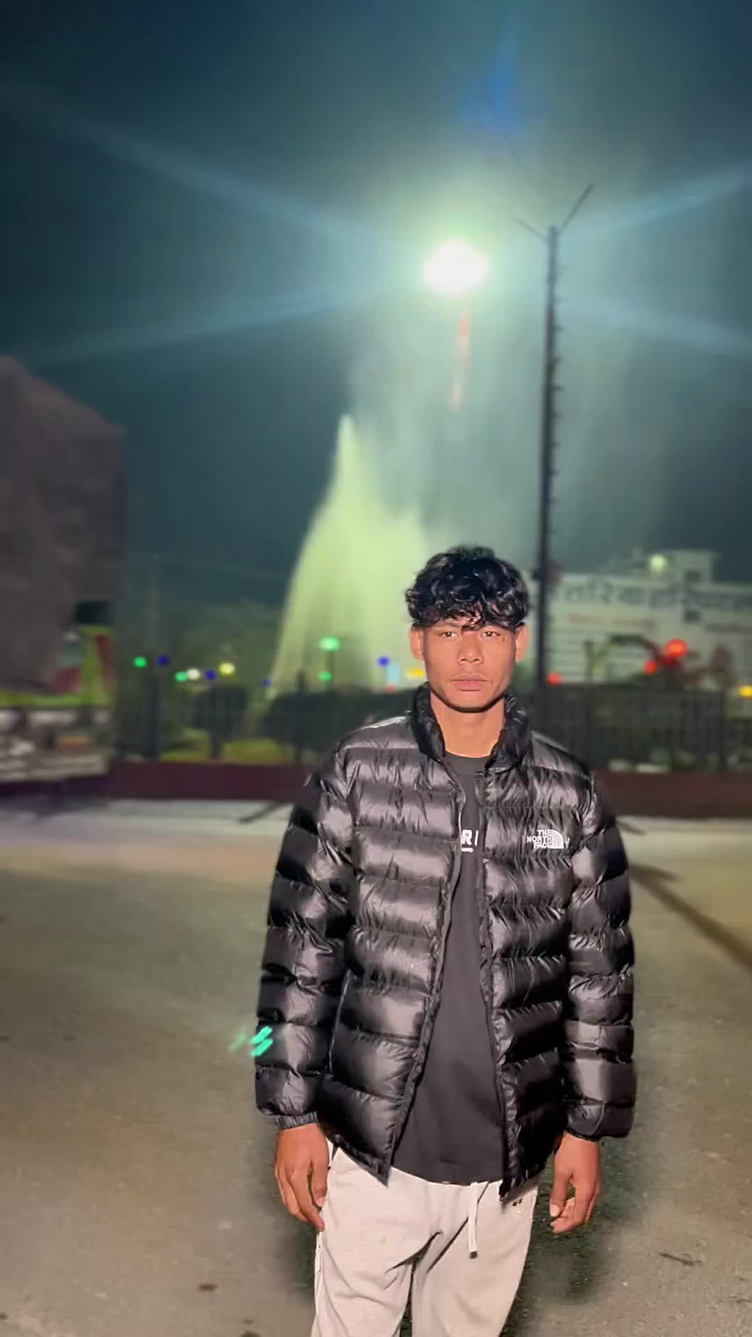 @M A L I K W A ...😎