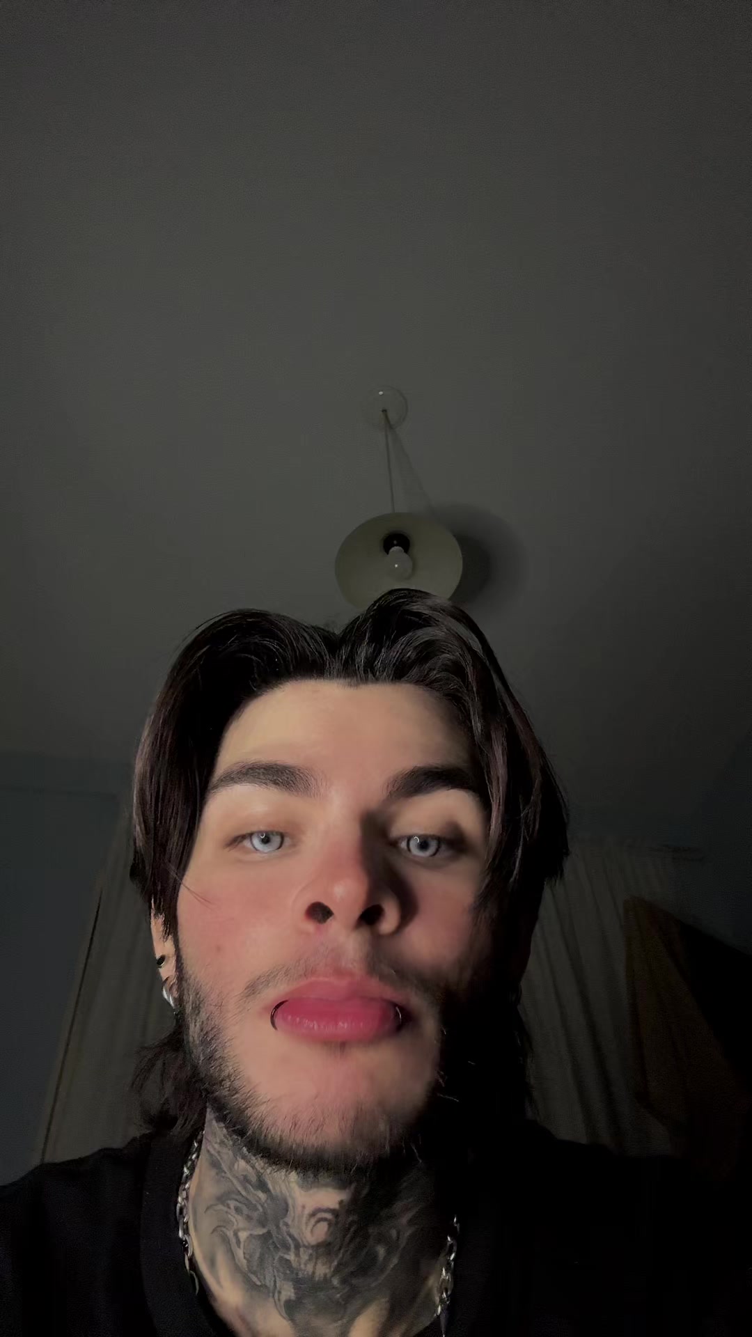 @GIO