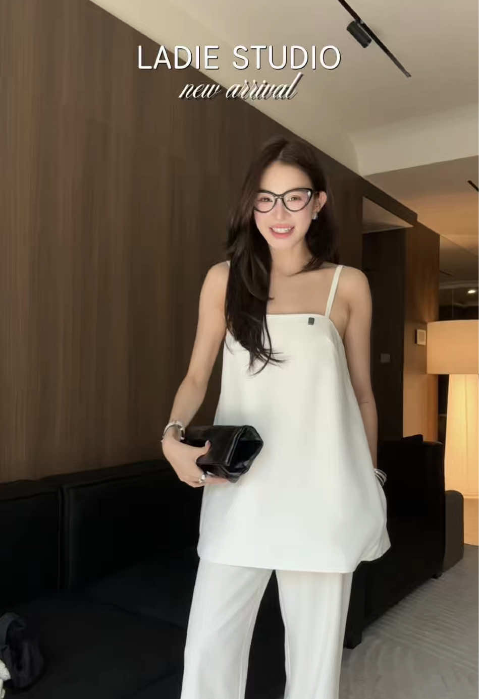 @Vẫn l&agrave; bạn nhưng sang hơn