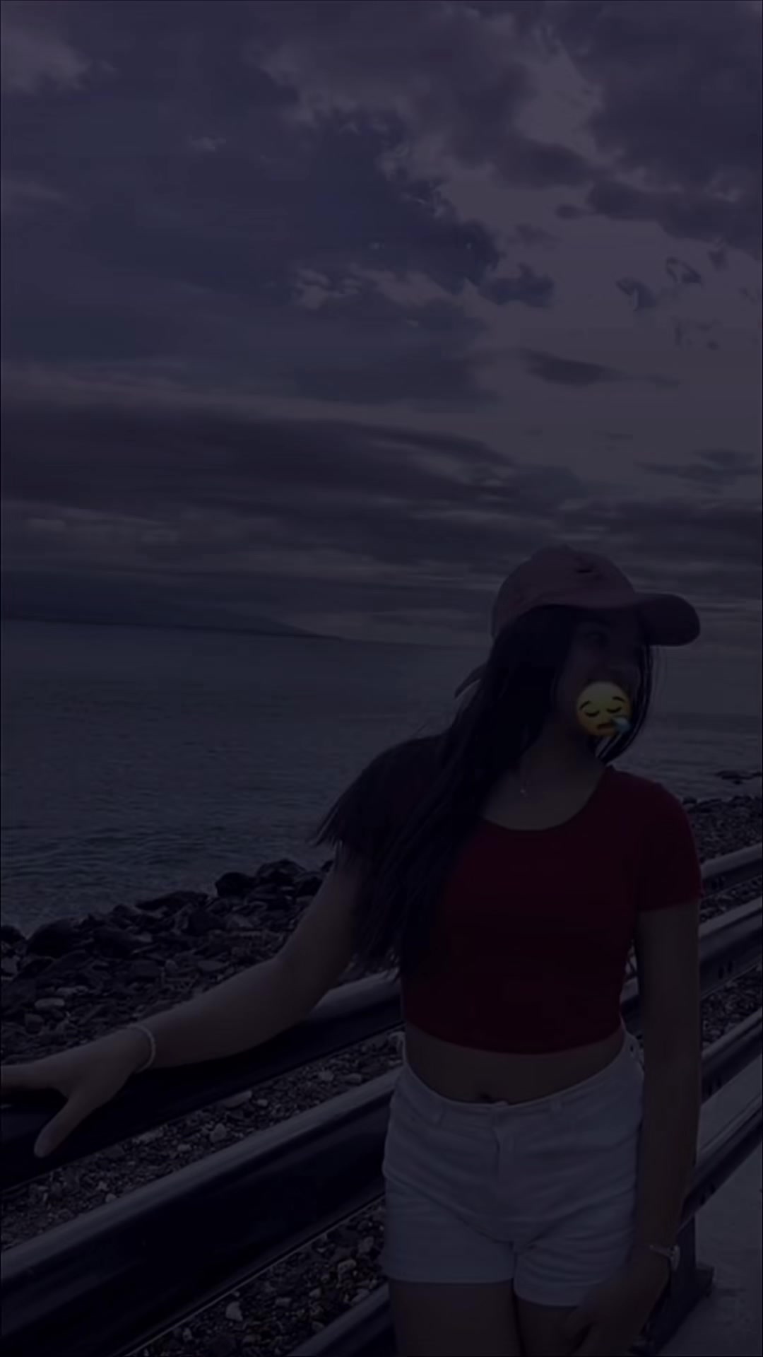 @Ω