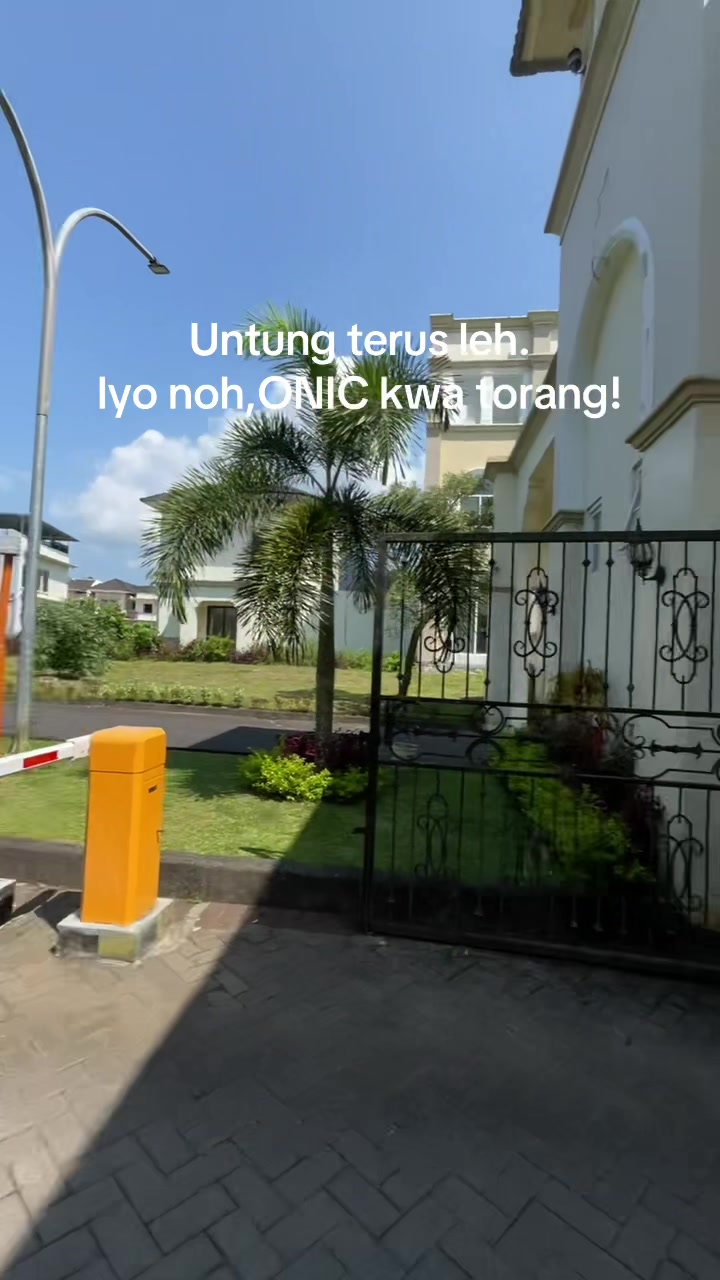 @Jovvv