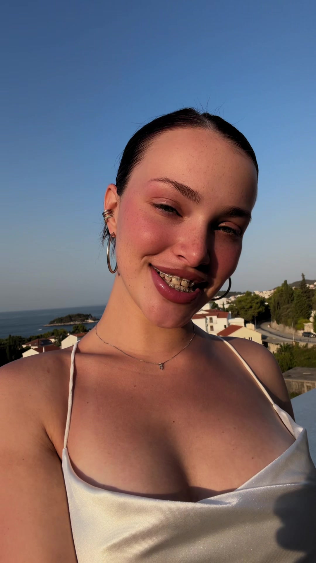 @vyktoriess