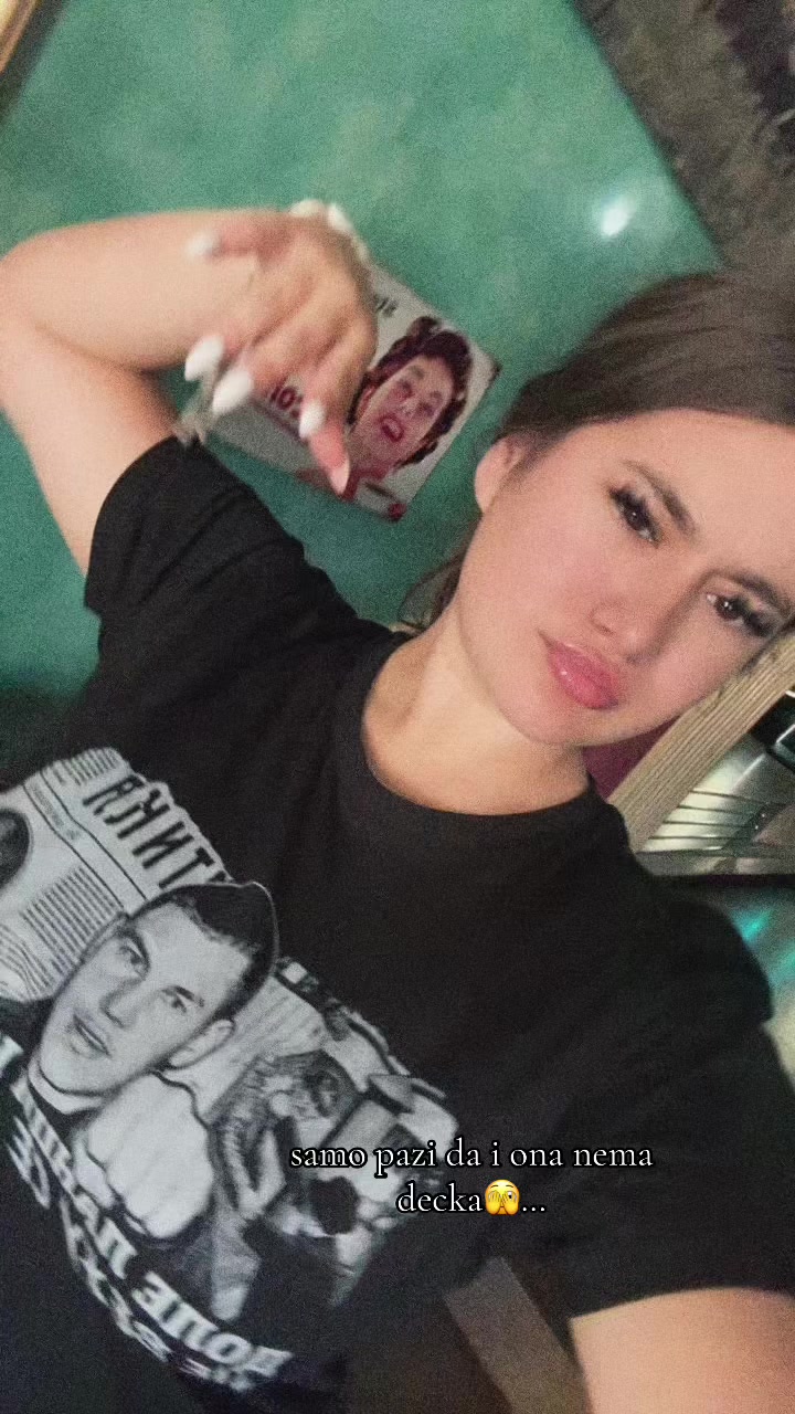 @Andjela