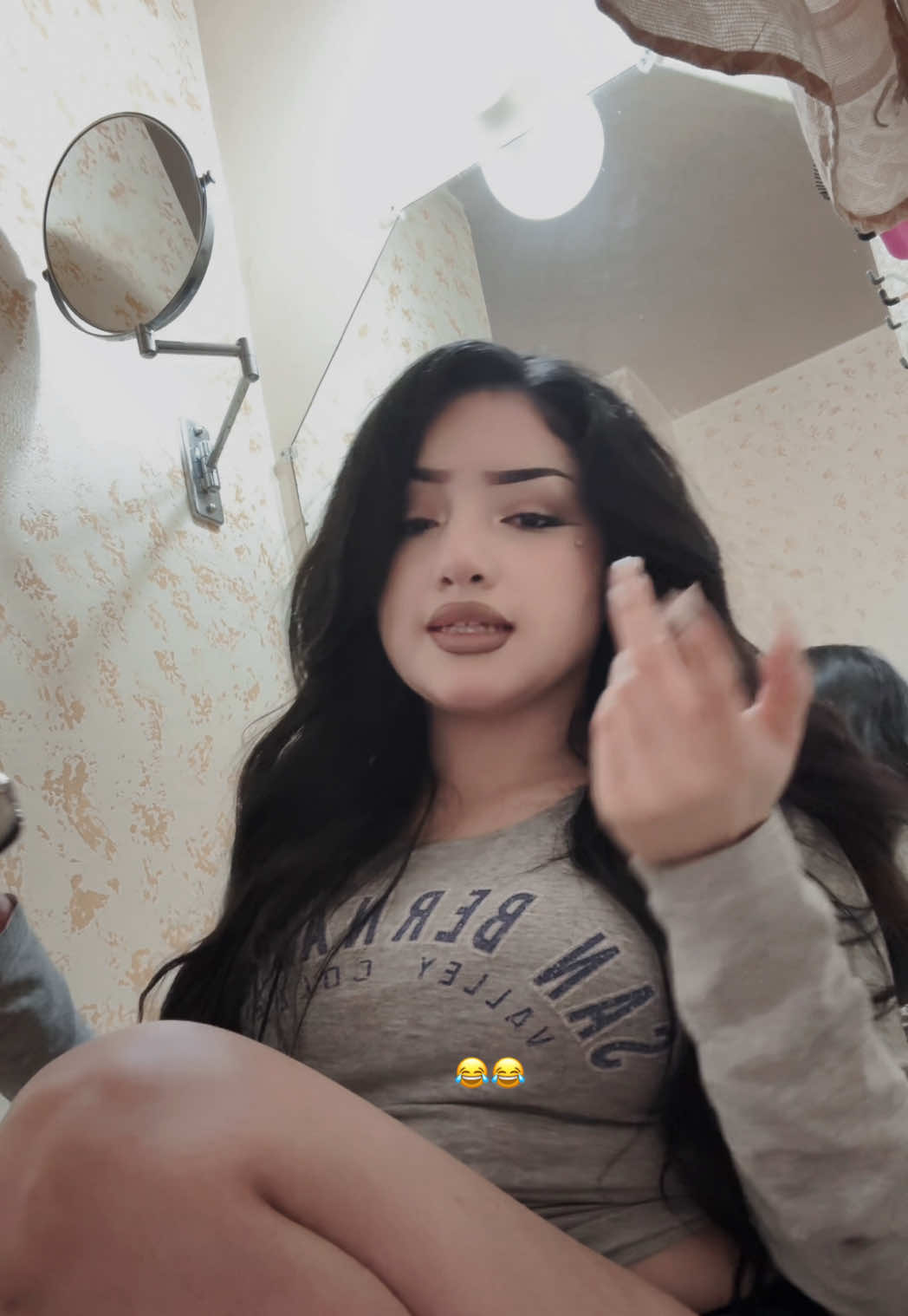 @desirina.xx
