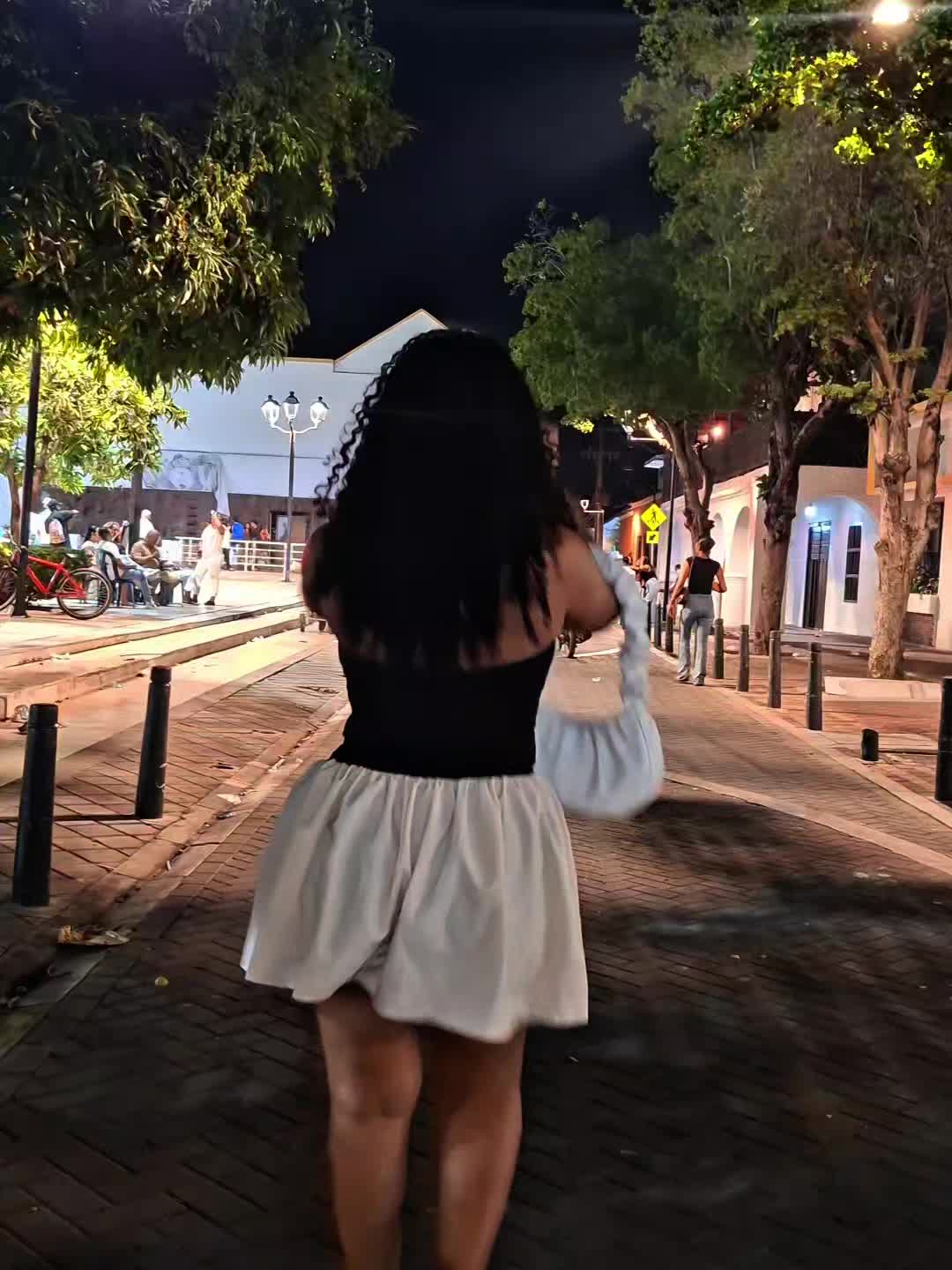 @Camila💗