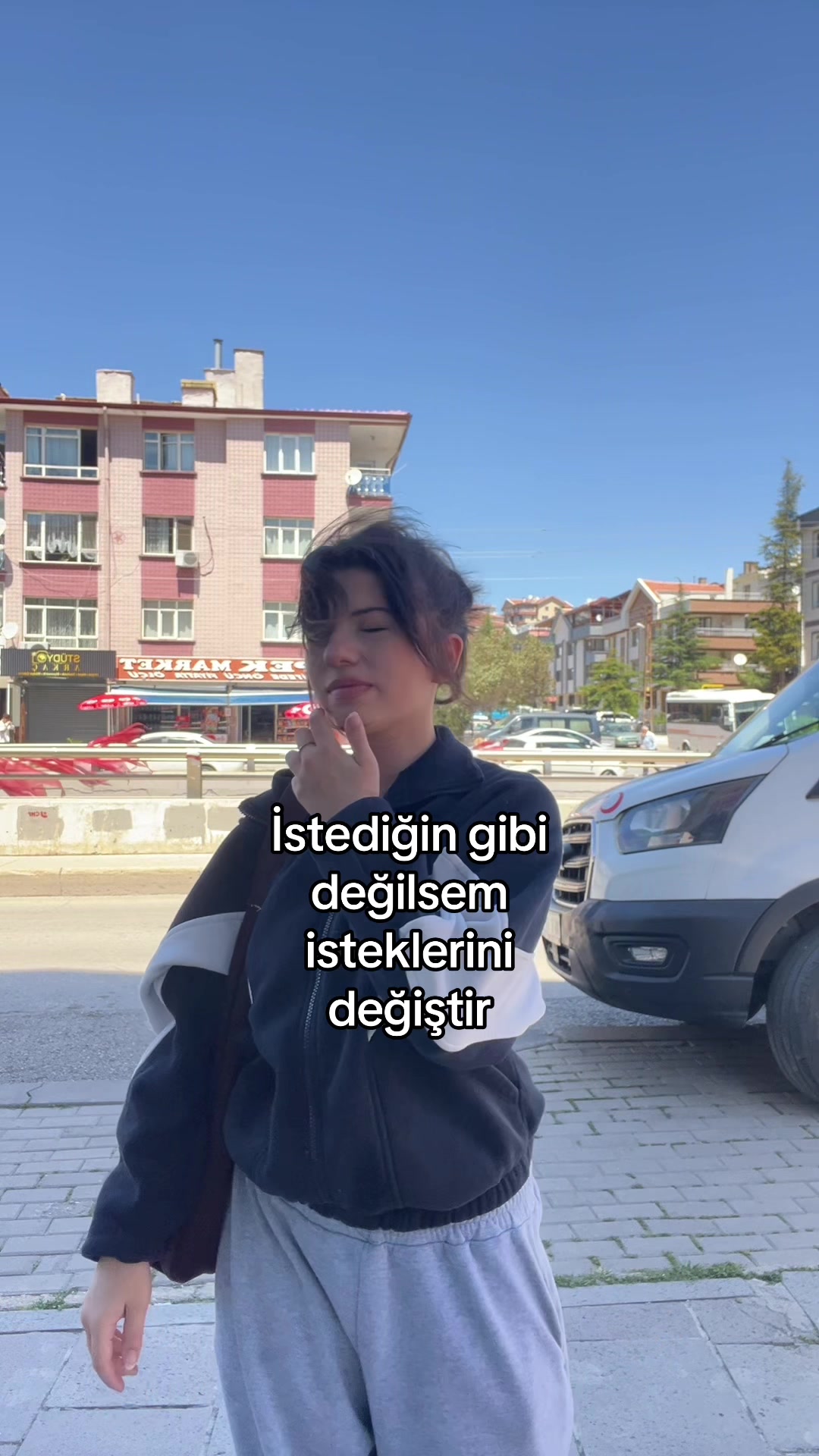 @sanyazra