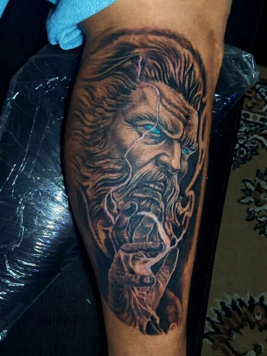 @Ochy ink Tattoo