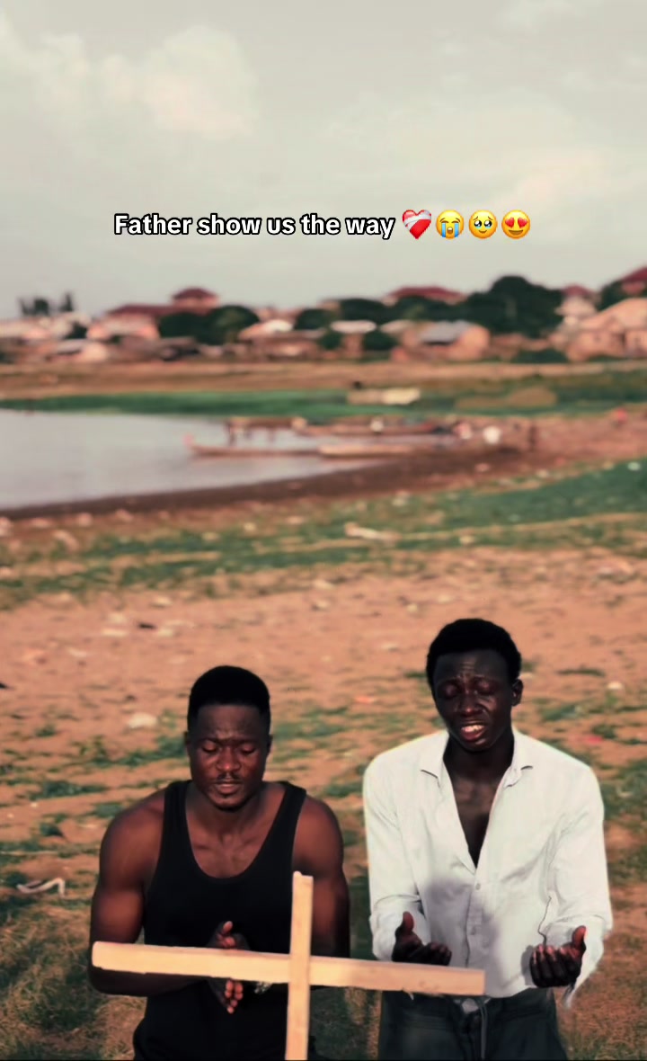 @𝓚𝓲𝓷𝓰 𝓐𝓶𝓪𝓴𝓲𝓭𝓸𝓶❤️🖤