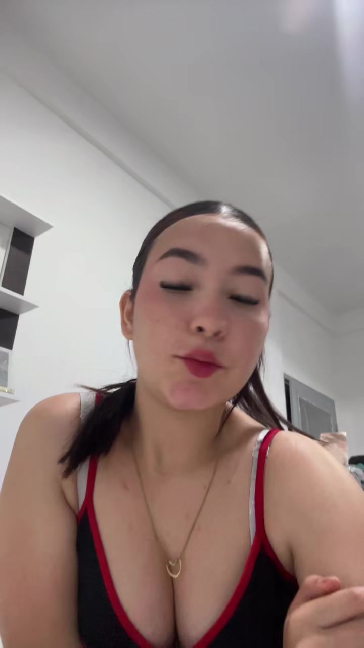 @𝓛🧿