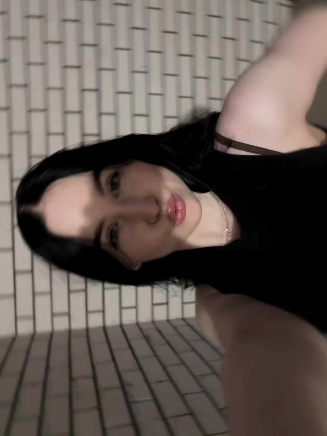 @🫂