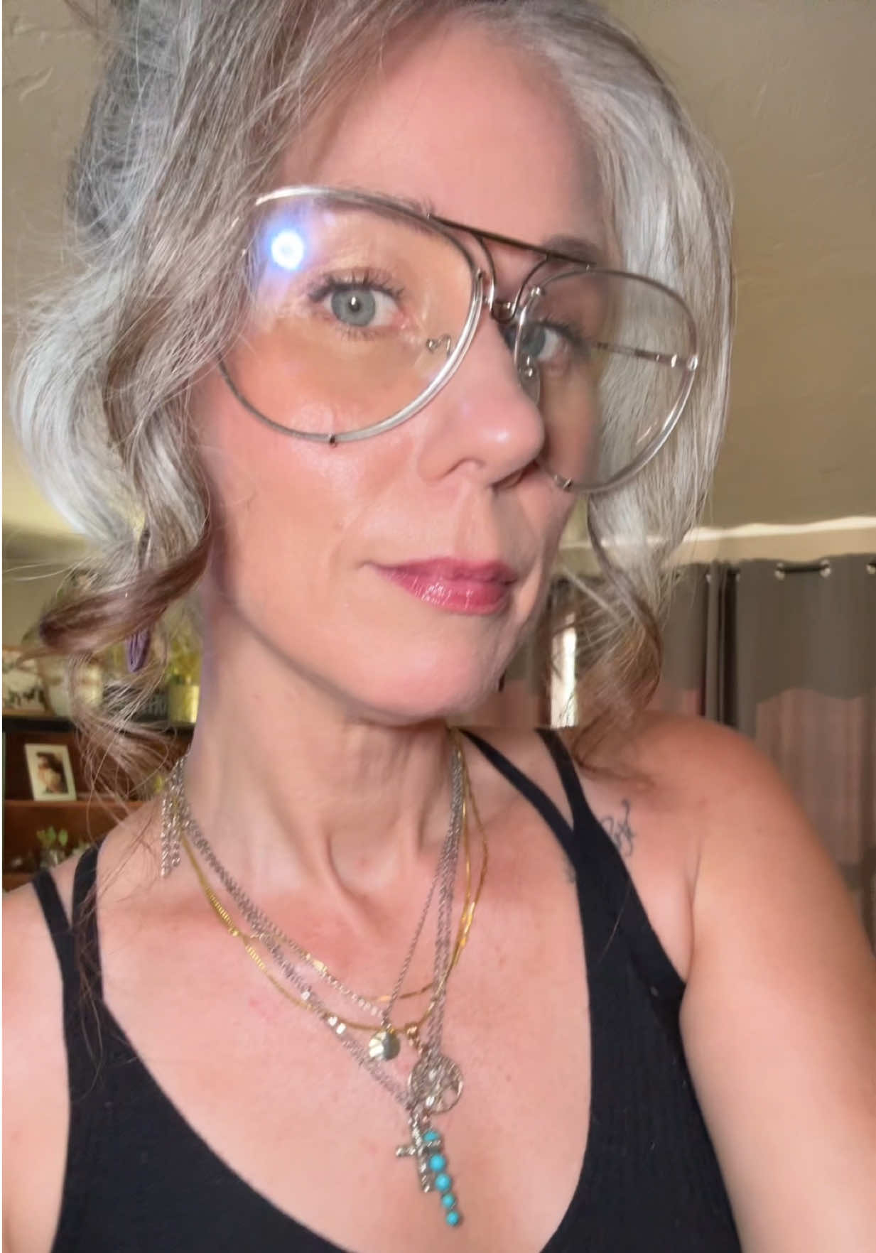 @Michelle | Openly Gray 🩶