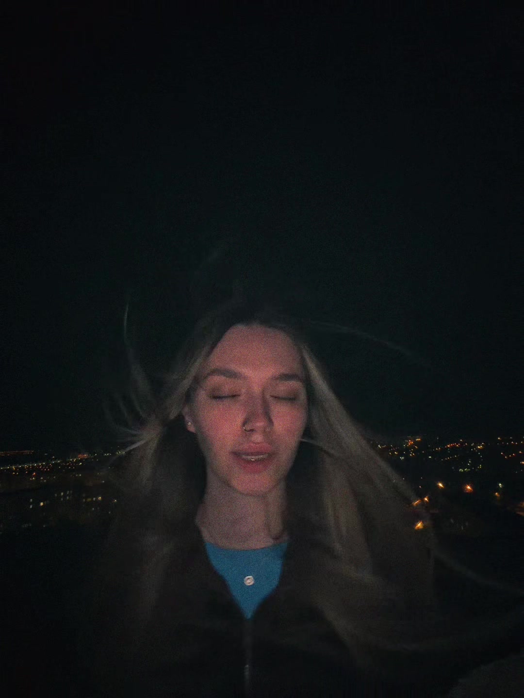 @аминка 🩷