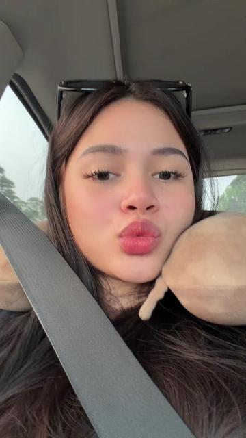 @wassuprachel 👀