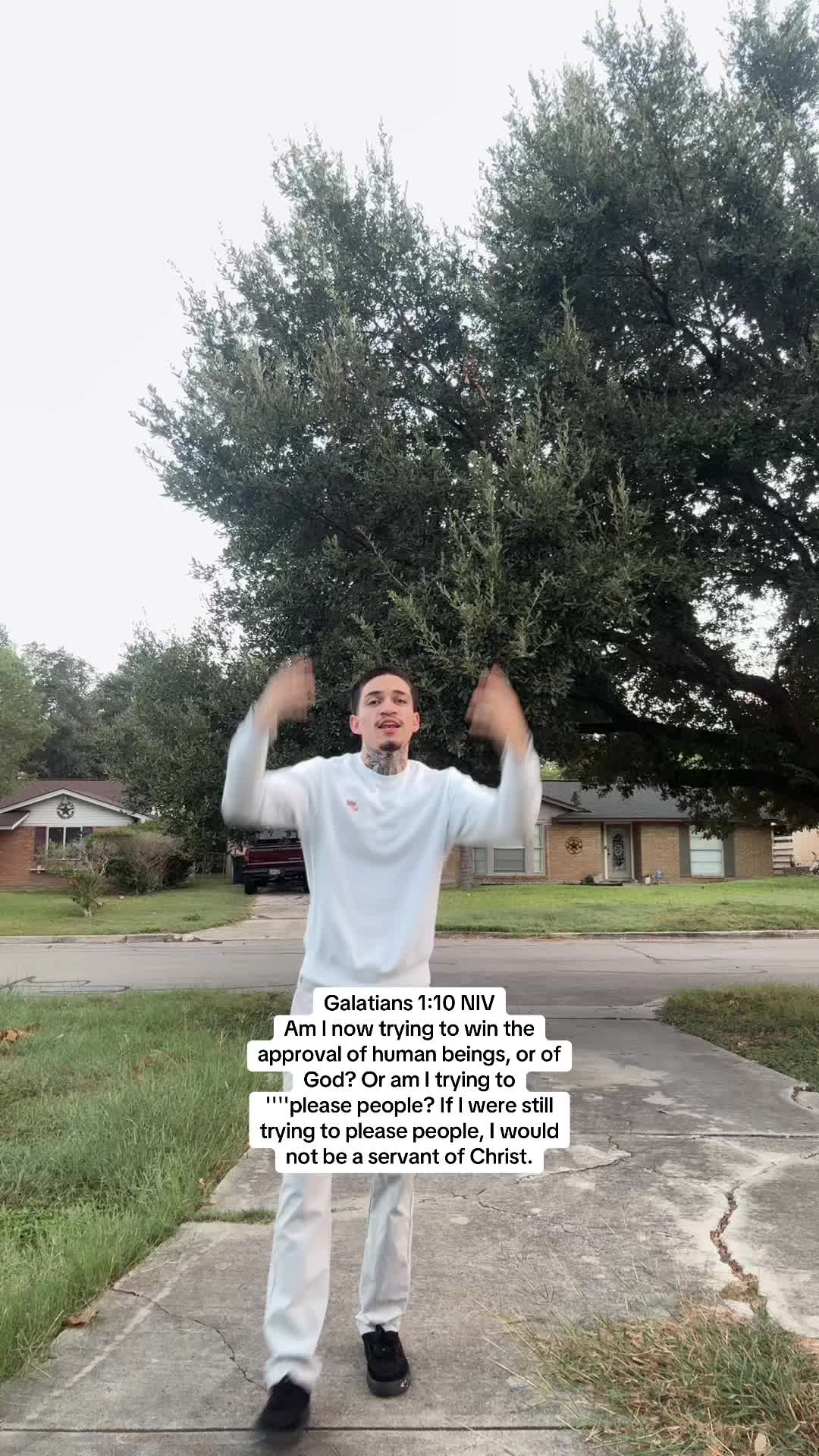 @Roman Trejo