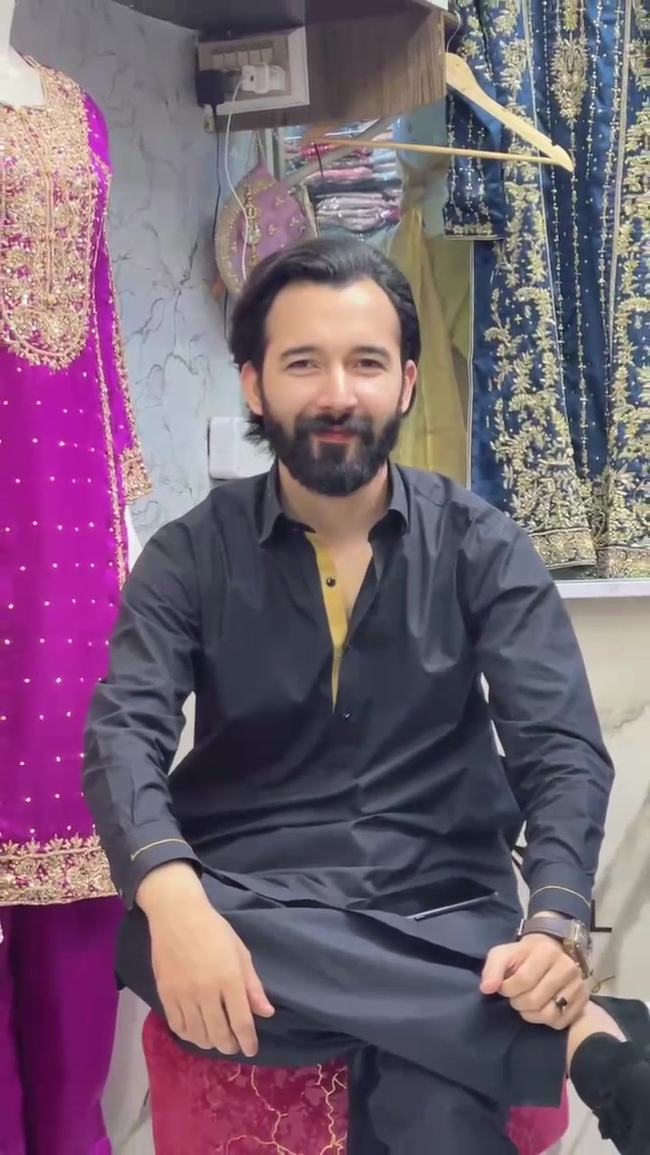 @Mr ZAibi Satti