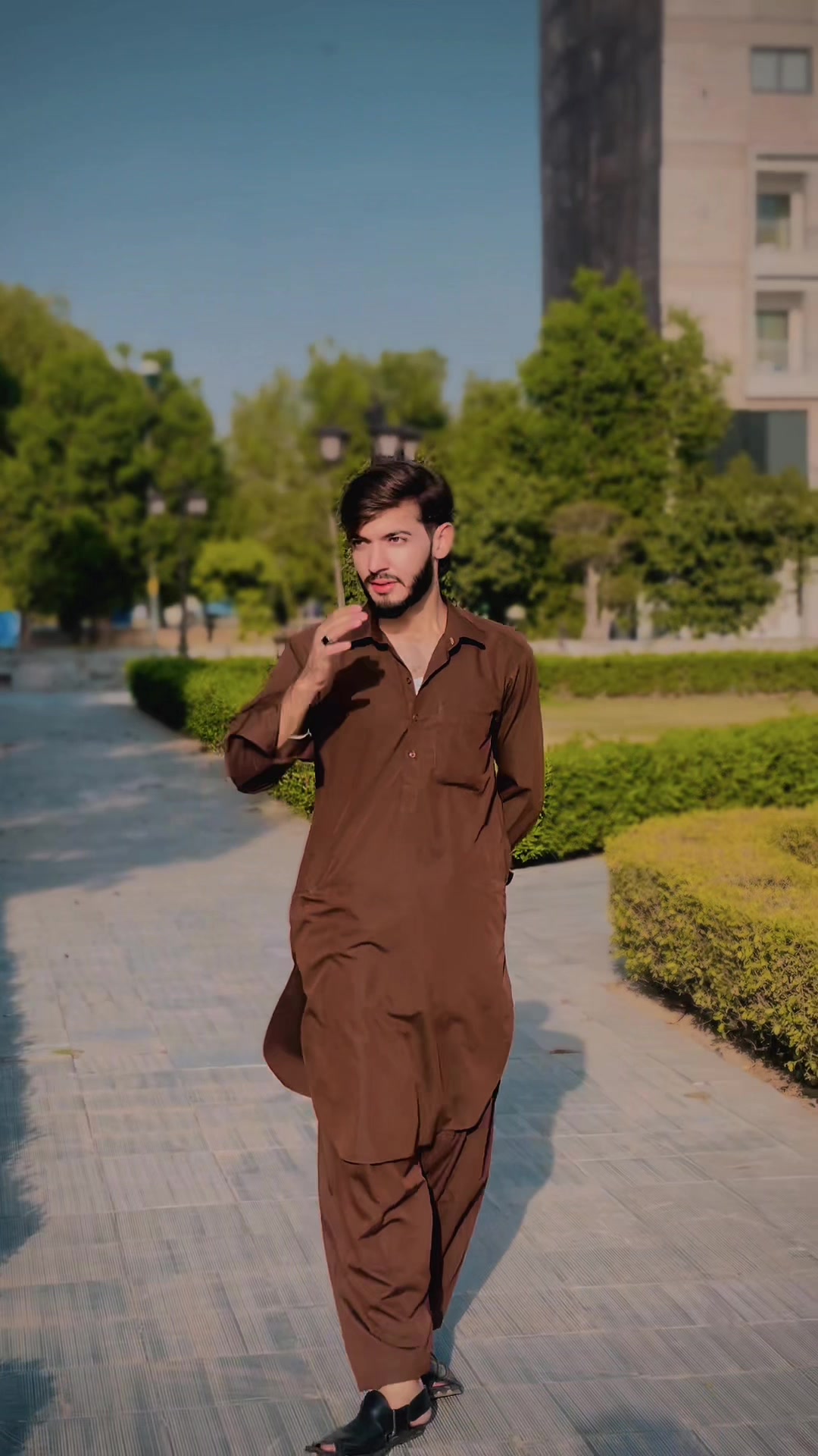 @Meحar عزیر 🚩